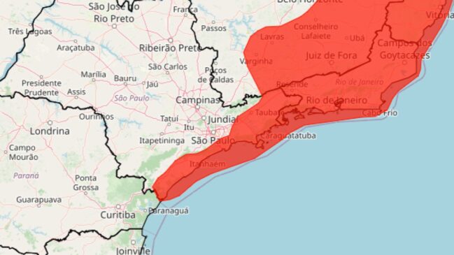No litoral paulista e no Vale do Ribeira, o aviso é de grande perigo para acumulado de chuva
