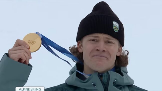 Lucas Pinheiro Braathen conquistou a primeira medalha da América do Sul nos Jogos de Inverno