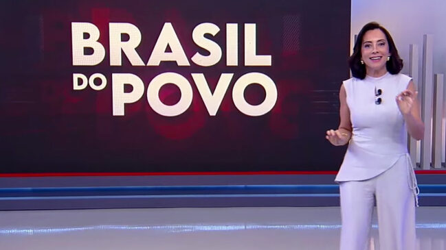 Jornalista Katiuzia Rios estreou na tarde desta segunda-feira (2/2) à frente do programa Brasil do Povo, da RedeTV!