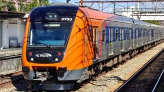 Relatos de passageiros apontam atrasos e problemas recorrentes no trajeto operado pela TIC Trens entre Jundiaí e São Paulo