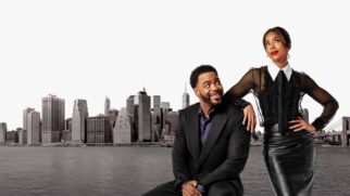 Em "Metas de Relacionamento", Kelly interpreta a protagonista Leah Caldwell, uma produtora de TV brilhante e obstinada