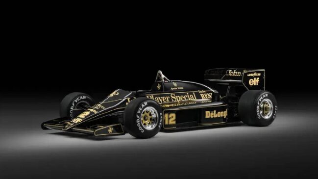 Lotus 98T foi utilizada por Senna em sua segunda temporada pela equipe britânica