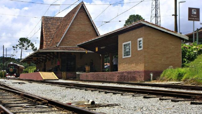 Entre os destaques está o trajeto de maria-fumaça entre as estações Emílio Ribas (Capivari) e Abernéssia