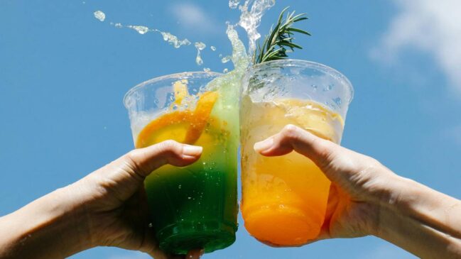 Com o Carnaval ainda por vir, especialistas e o mercado apostam em um copo mais diverso, colorido e com menos álcool