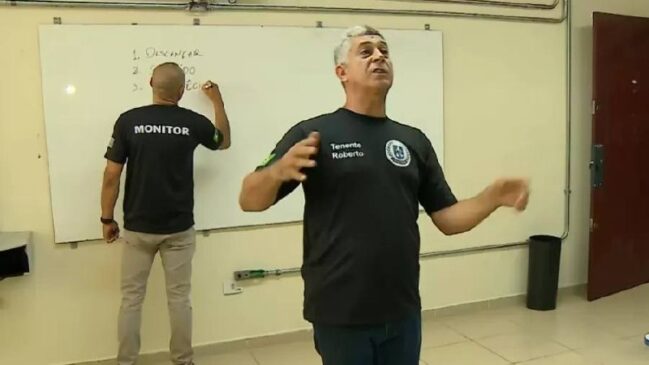 Erros de português em escola cívico-militar de SP chama atenção no início das aulas