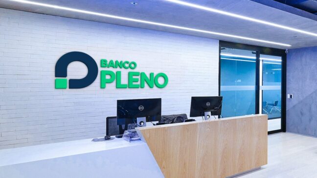 Banco Central do Brasil decretou a liquidação extrajudicial do Banco Pleno