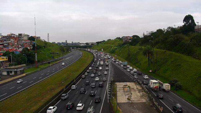 Devido à forte neblina no topo da serra, a Interligação Planalto foi bloqueada no sentido São Paulo