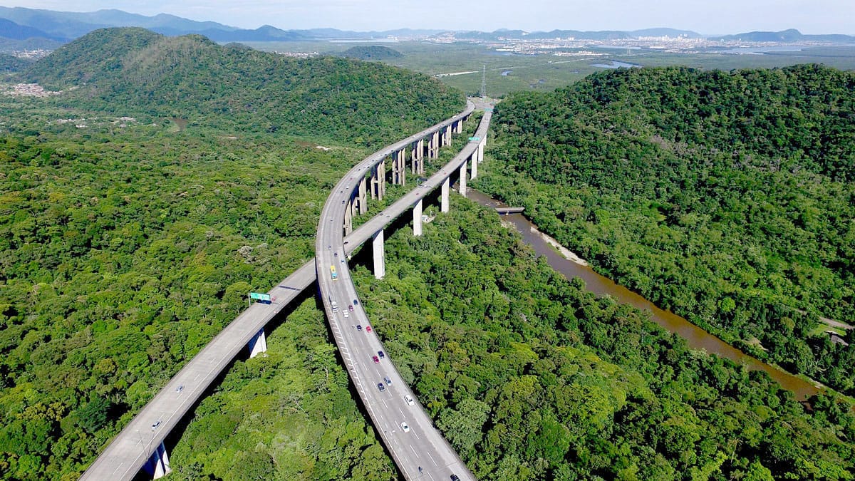 A novidade permitirá o tráfego de caminhões no sentido litoral/Daniel Villaça/Gazeta de S.Paulo