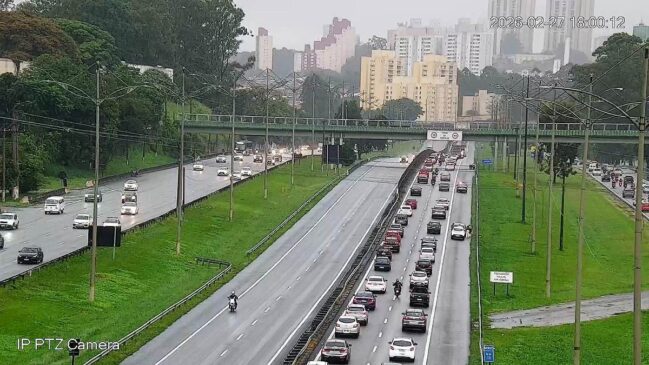 Para quem sobe do Litoral, a escolha entre Anchieta e Imigrantes deve ser feita antes do trecho de serra