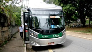 A capital paulista possui, segundo a SPTrans mais de 1,3 mil linhas de ônibus/Thiago Neme/Gazeta de S.Paulo