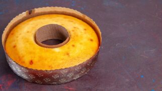Feito com poucos ingredientes, o bolo de milho é opção prática para o café da manhã ou da tarde