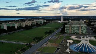 Histórias de túneis misteriosos debaixo dos Ministérios