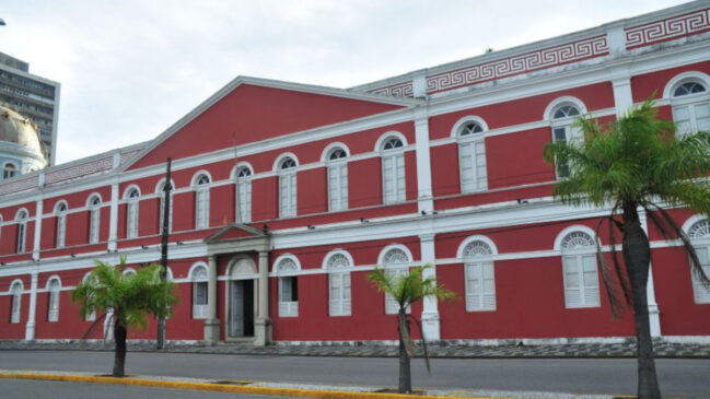 Ao completar 200 anos, o Ginásio Pernambucano segue como um símbolo da formação intelectual de Pernambuco