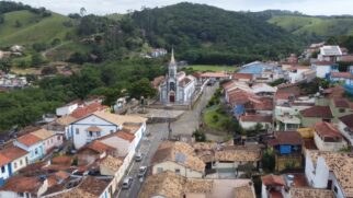 Com uma infraestrutura de pousadas e restaurantes que priorizam a simplicidade e a identidade local, São Luís do Paraitinga se apresenta como um destino completo