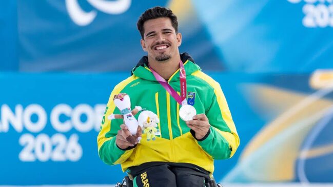 Paratleta entra para história ao conquistar medalha inédita para o Brasil