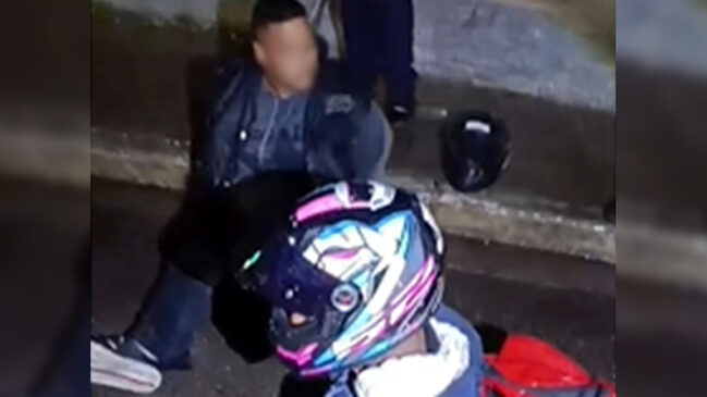 Dupla é detida por roubo de celulares e moto em Taboão da Serra, na região sudoeste da Grande São Paulo