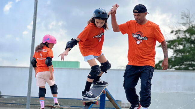 Atividades serão realizadas em centros esportivos municipais e devem reunir alunos dos polos do Clube Escola, educadores e moradores da região em encontros voltados à integração, à prática esportiva e à convivência comunitária