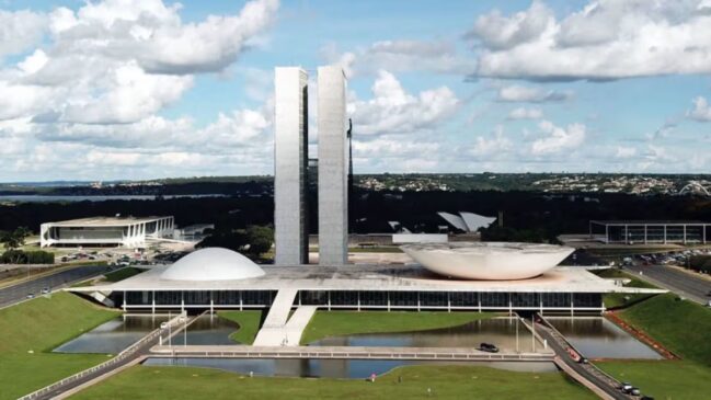 Congresso Nacional, em Brasília: custo de manutenção do Legislativo brasileiro chega a R$ 18 bilhões em 2026, um dos mais elevados entre democracias comparáveis
