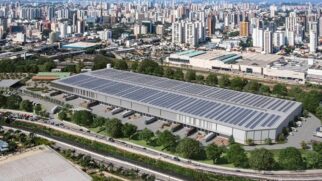 Espaço foi projetado para operações logísticas com grande volume de mercadorias