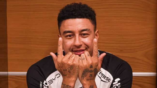 A chegada do jogador, com passagens por Manchester United, West Ham, Nottingham Forest e pela Seleção da Inglaterra, coloca mais um europeu atuando no futebol brasileiro