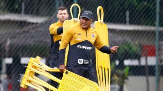 Roger Machado já comandou treino do São Paulo no CT da Barra Funda