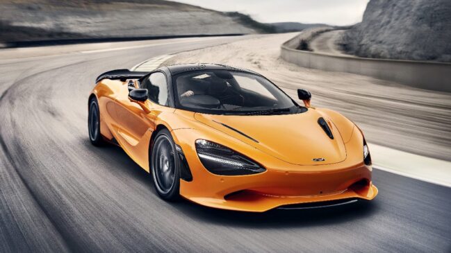 O 750S é o modelo topo de linha da marca britânica. Trata-se do McLaren de produção em série mais leve e potente já produzido