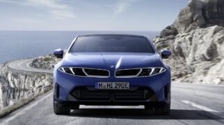 O i3 representa uma interpretação moderna dos traços de design característicos de um sedã BMW