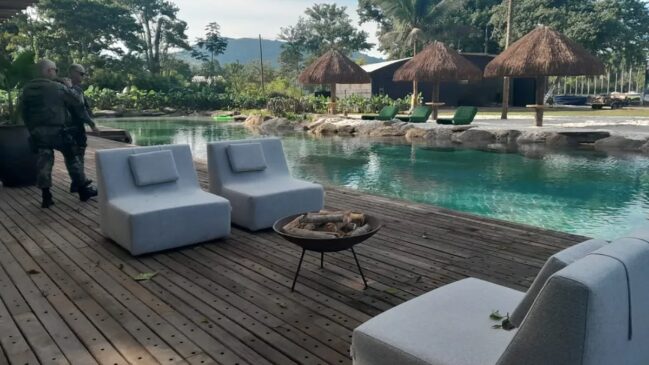 Multa estava ligada a obras feitas na mansão do atleta, envolvendo a transformação de um lago ornamental em uma piscina