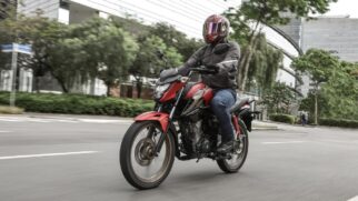 A Yamaha aparece na segunda posição, com 22.532 motocicletas vendidas e 13,1% de participação, seguida por um grupo de fabricantes que vem ampliando gradualmente sua presença no mercado brasileiro