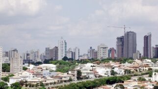 Jundiaí fica a pouco mais de 50 km da capital, o que ajuda a explicar sua força em pautas sobre moradia, deslocamento curto e vida fora de São Paulo