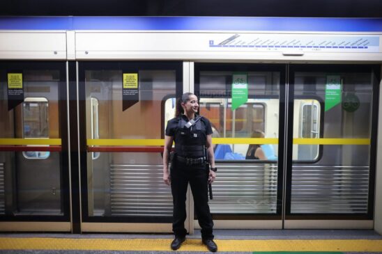 Agentes mulheres do Metrô de SP recebem preparo para atuar contra crimes