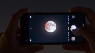Eventos astronômicos, como a Lua de Sangue, são muito atrativos para fotos