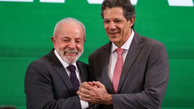 Alinhamento político: o ministro Fernando Haddad e o presidente Lula reforçam o compromisso com a meta de superávit de 0,25% do PIB, mesmo diante das fortes pressões fiscais e do ceticismo do mercado financeiro.