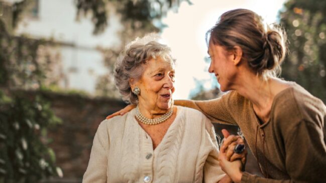 Especialista explica o que avaliar antes de contratar home care e evitar erros que podem afetar a qualidade da assistência