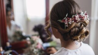 Aprenda o passo a passo da técnica da L'Oréal Paris que deixa o cabelo liso e sem frizz