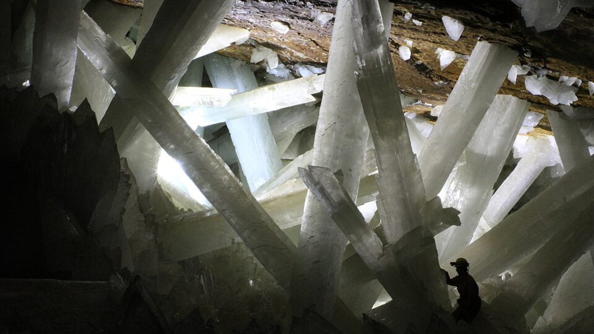 Naica virou símbolo de como a natureza pode criar estruturas gigantescas quando temperatura, química e tempo se alinham com precisão rara