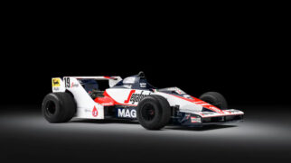 Carro foi utilizado nas quatro primeiras corridas da temporada de 1984, incluindo a estreia do brasileiro no Grande Prêmio do Brasil