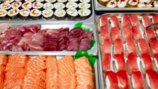 Programação começa às 19h, com o buffet self-service liberado entre 19h30 e 21h30