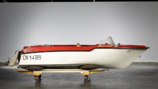 Modelo Renault-Penhoët Runabout RP1 "Barracuda II", lançado em 1961, foi arrematado por 6.020 euros