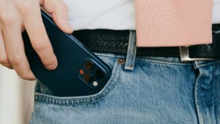 Sentir o celular vibrar sem receber nenhuma notificação é mais comum do que parece