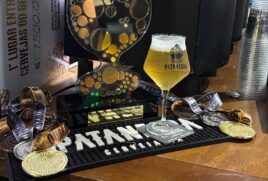 Patanegra Cacacu Wood, produzido pela cervejaria Patanegra, no Paraná, foi eleito o melhor do Brasil no Concurso Brasileiro de Cervejas