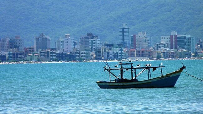 Santa Catarina concentra alguns dos maiores complexos aquáticos do Brasil, especialmente na região do Vale do Itajaí e Litoral Norte