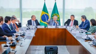 Governo Lula vai liberar ministros para disputar cargos eletivos