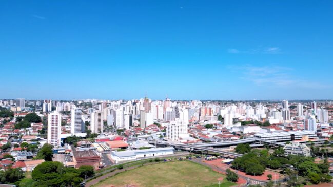 Planejamento urbano da cidade privilegia a arborização e a segurança