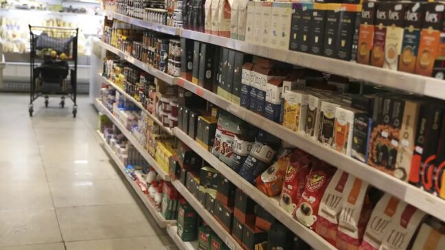 Projeto autoriza e cria regras para a venda de medicamentos em mercados pelo País