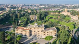 Jogadores e torcedores entraram em um conflito violento em um campeonato de futebol no Vaticano