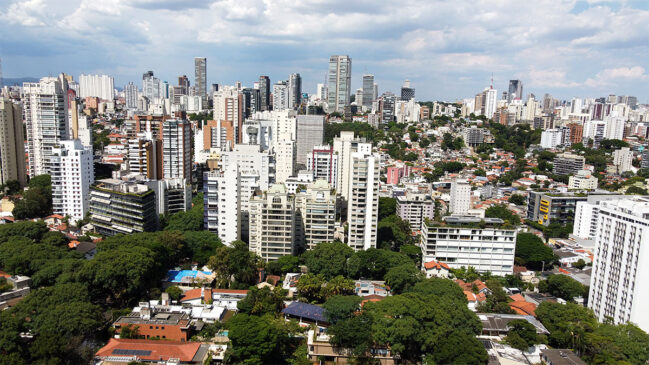 Para minimizar os impactos no trânsito, a CET orienta rotas alternativas
