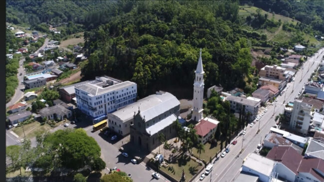 Cidade gaúcha ficou conhecida nacionalmente como a capital da mentira