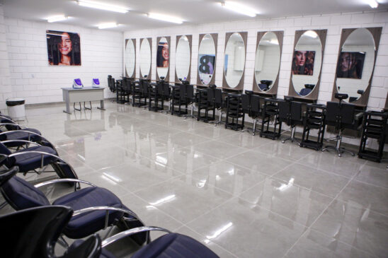 Taboão da Serra inaugura Escola de Moda e Beleza com 25 cursos gratuitos