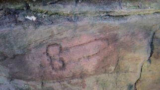 Gravura curiosa encontrada na Inglaterra lança luz sobre costumes do Império Romano